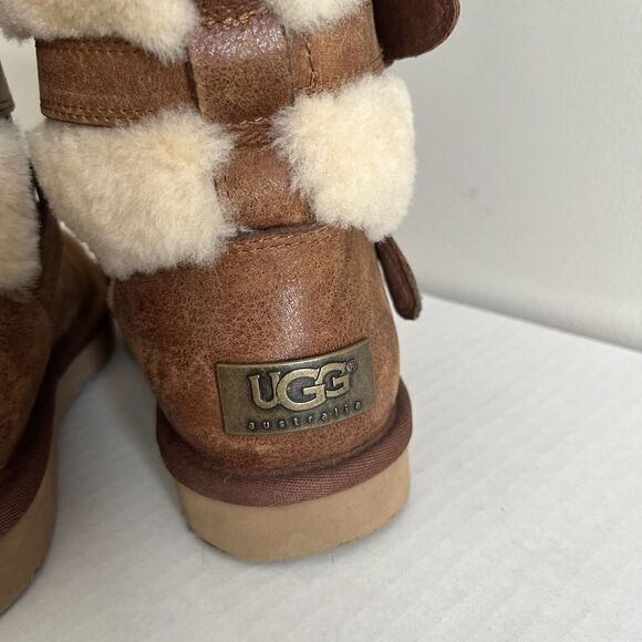 UGG Becket waterproof fur Boots size 6 Fur lined Shearling Boots leather - Picture 8 of 15